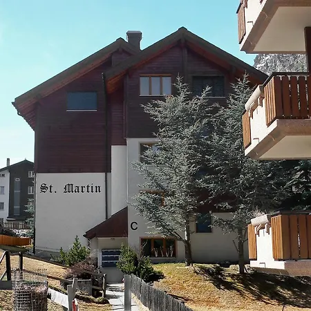 St Martin テッシュ